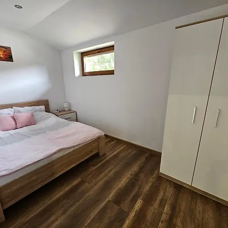 Nad Stawem -apartamenty Na Wynajem Apartament